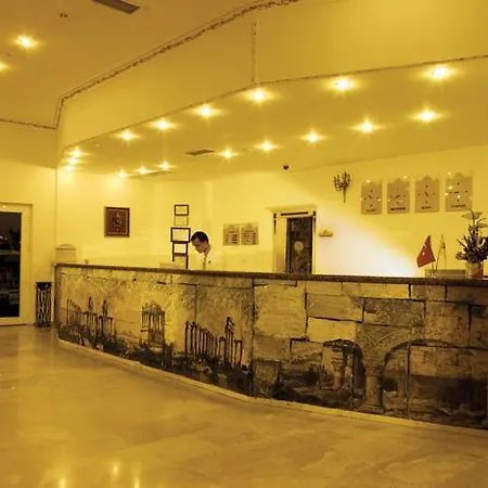 Acg Palace Hotel 5*